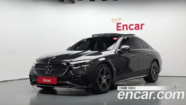 Mercedes-Benz E-Class E300 4MATIC AMG Line 2025