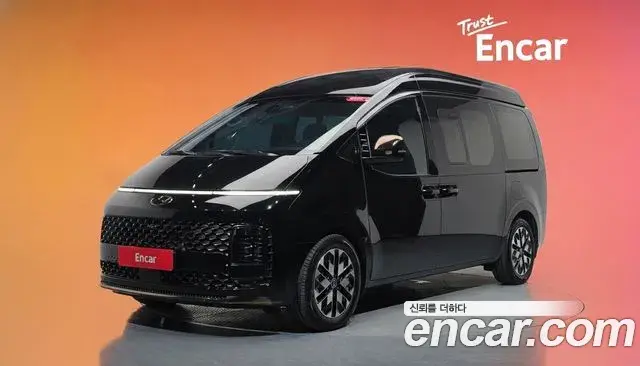 Hyundai Staria 4WD Lounge 9-Seater Limousine 2022