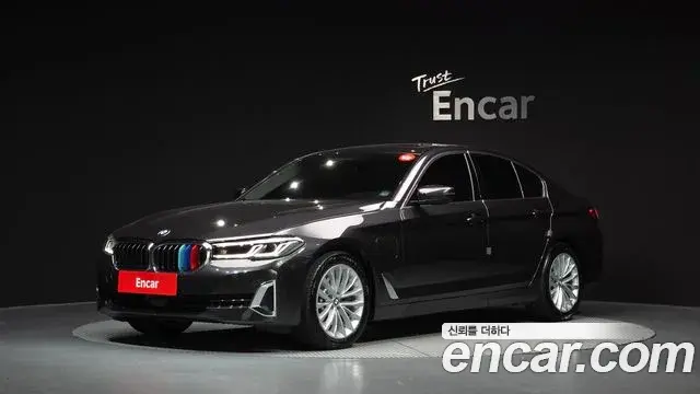 BMW 5-Series 530e Luxury 2020
