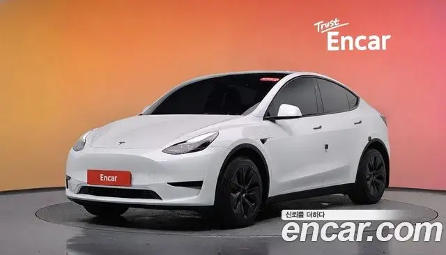 Tesla Model Y RWD 2024