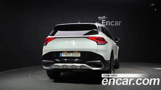 Kia Sportage Diesel 2.0 2WD Signature 2022 — фото 4
