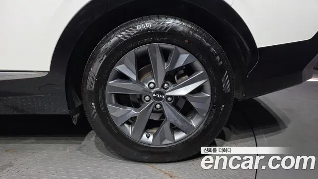 Kia Sportage Diesel 2.0 2WD Signature 2022 — фото 21