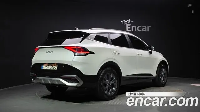 Kia Sportage Diesel 2.0 2WD Signature 2022 — фото 2
