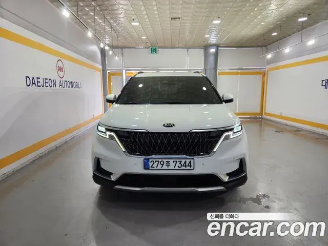 Kia Carnival Diesel 9-Seater Noblesse 2021