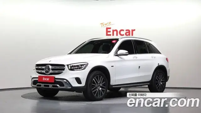 Mercedes-Benz GLC-Class GLC300e 4MATIC 2020