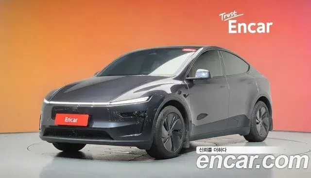 Tesla Model Y RWD 2025