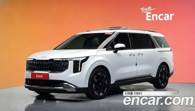 Kia Carnival HEV 9seater Signature 2024