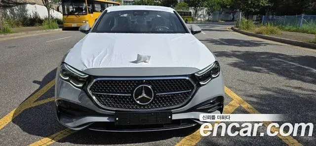 Mercedes-Benz E-Class E300 4MATIC AMG Line 2026