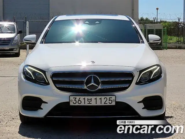 Mercedes-Benz E-Class E300 4MATIC AMG Line 2020
