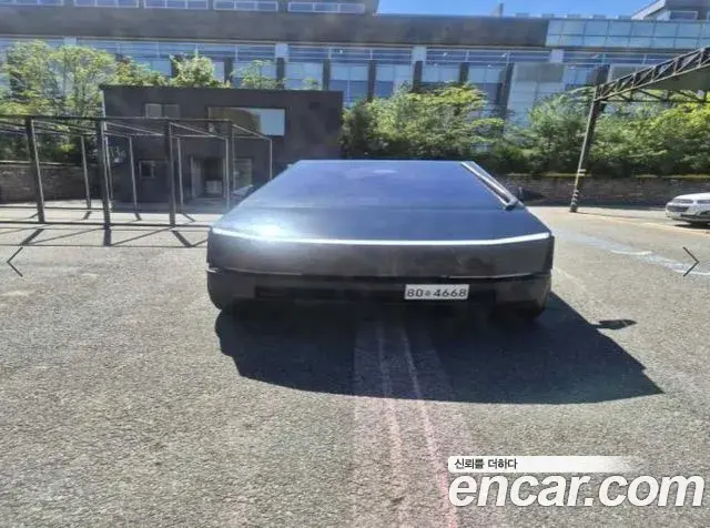 Tesla Cybertruck Cyberbeast 2025