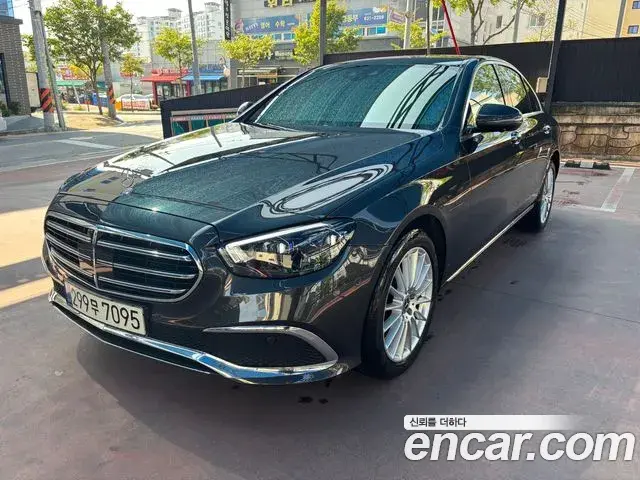Mercedes-Benz E-Class E250 Exclusive 2023