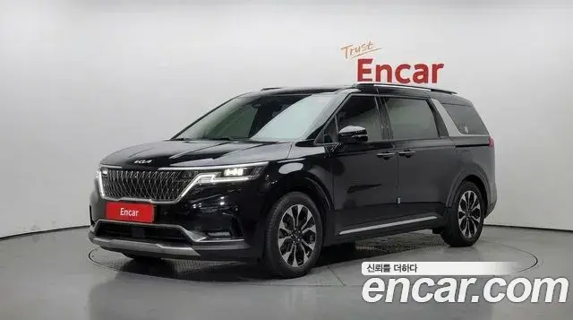 Kia Carnival Gasoline 7-Seater Signature 2022