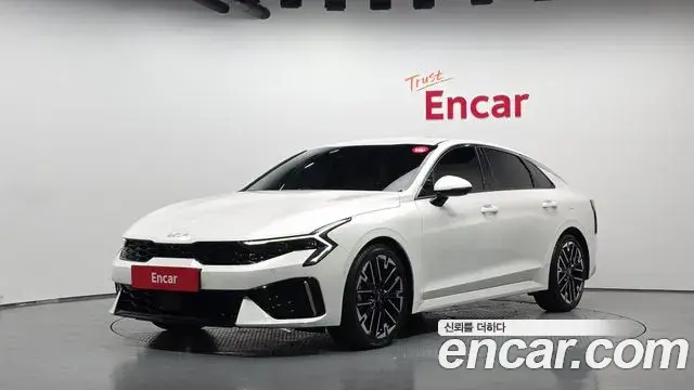 Kia K5 1.6 Turbo Signature 2023