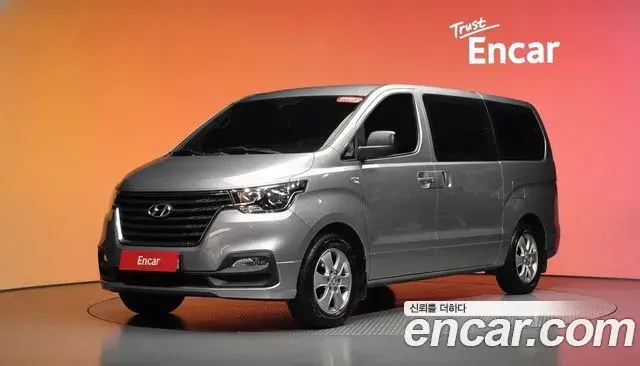 Hyundai Starex Wagon 11-Seater Smart 2020