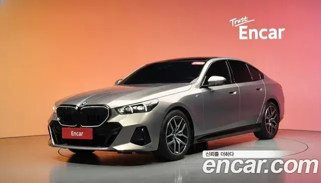 BMW 5-Series 520i M Sport 2025