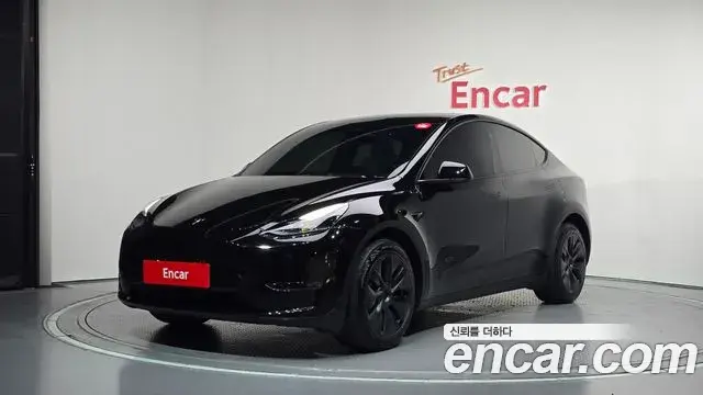 Tesla Model Y Long Range AWD 2024
