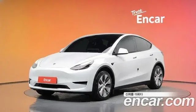 Tesla Model Y RWD 2024