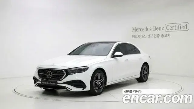 Mercedes-Benz E-Class E200 AMG Line 2025