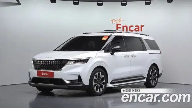 Kia Carnival Gasoline 9-Seater Signature 2022