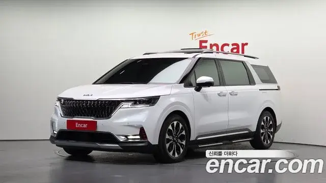 Kia Carnival Gasoline 9-Seater Signature 2021