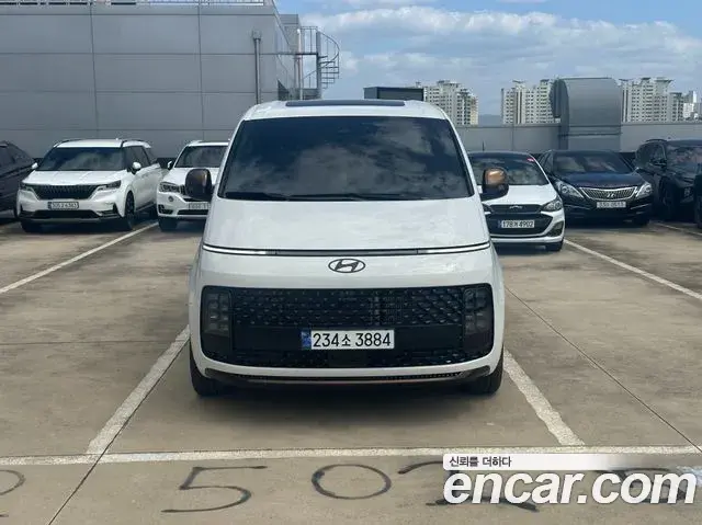 Hyundai Staria Lounge 7-Seater Inspiration 2025