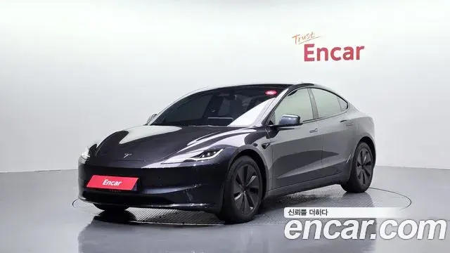 Tesla Model 3 RWD 2025