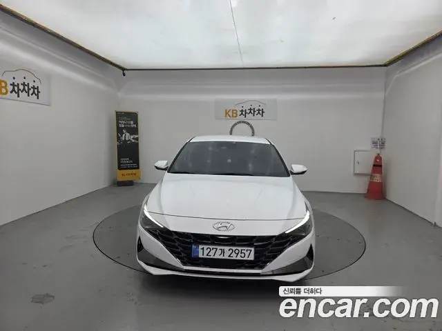 Hyundai AVANTE 1.6 Modern 2022