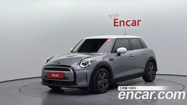 Mini Cooper 5Door Classic Third Generation 2022