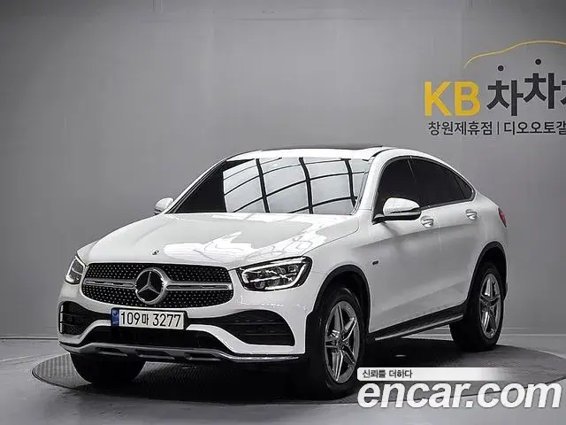Mercedes-Benz GLC-Class GLC300e 4MATIC Coupe 2021