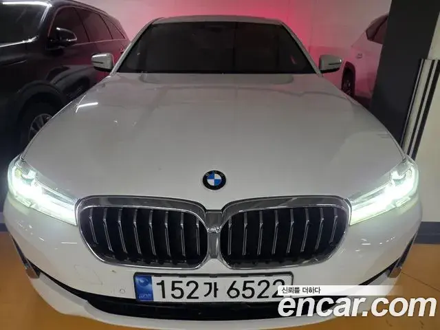 BMW 5-Series 523d xDrive Luxury 2022