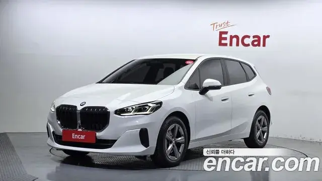 BMW 2-Series 220i Advantage 2024