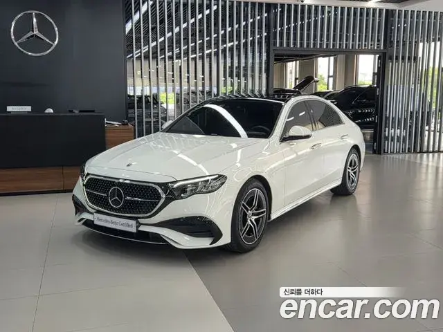 Mercedes-Benz E-Class E200 AMG Line 2025