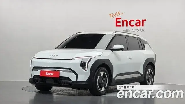 Kia EV3 Long Range 2WD Earth 2025