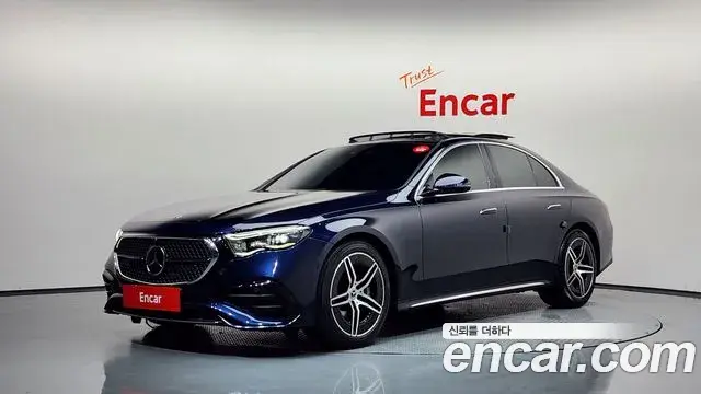 Mercedes-Benz E-Class E300 4MATIC AMG Line 2024