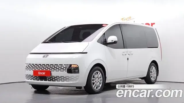 Hyundai Staria Tourer 9-Seater Modern 2022