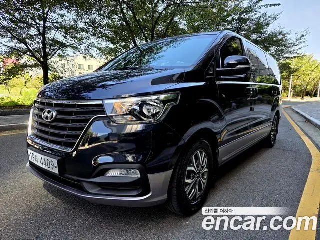 Hyundai Starex Urban 9-Seater Premium Spicial 2019