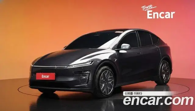 Tesla Model Y L Long Range AWD 2026