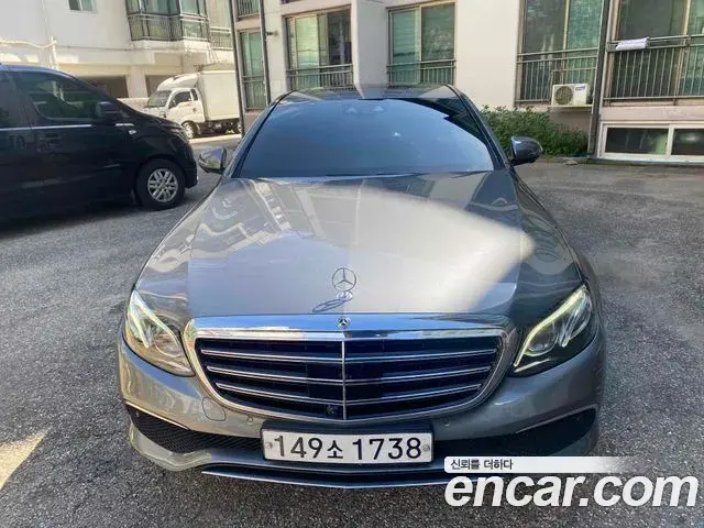 Mercedes-Benz E-Class E300 4MATIC Exclusive 2020