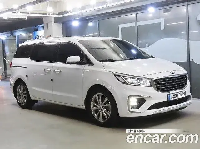 Kia Carnival Gasoline 9-Seater Noblesse Special 2019