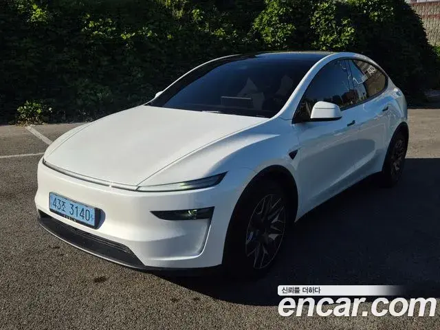 Tesla Model Y L Long Range AWD 2026