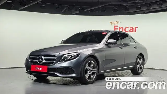 Mercedes-Benz E-Class E220d Avantgarde 2019
