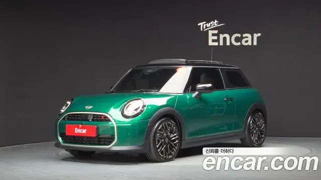 Mini Cooper Favoured 2025