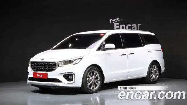 Kia Carnival 9-Seater Prstige 2019