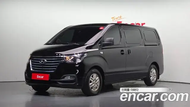 Hyundai Starex Van 3-Seater Smart 2019