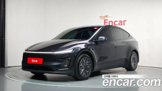 Tesla Model Y L Long Range AWD 2026