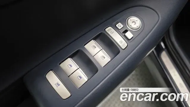 Hyundai Nexo Premium 2023 — фото 13