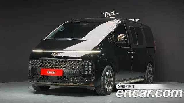 Hyundai Staria Lounge 9-Seater Inspiration 2024