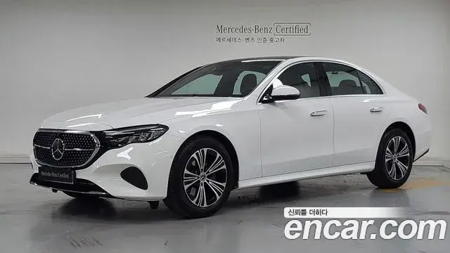 Mercedes-Benz E-Class E200 Avantgarde 2025
