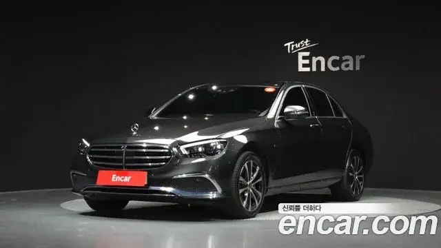 Mercedes-Benz E-Class E300e 4MATIC Exclusive 2021