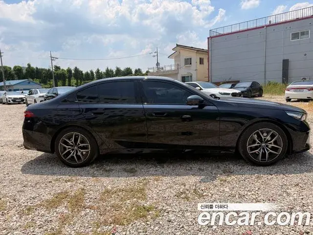 BMW 5-Series 520i M Sport 2026